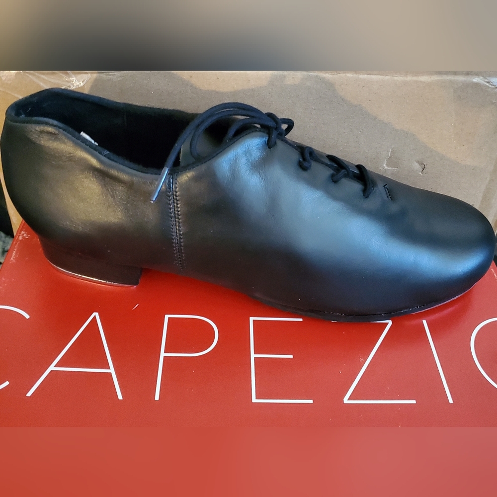 Capezio Black Leather Men's Oxfords